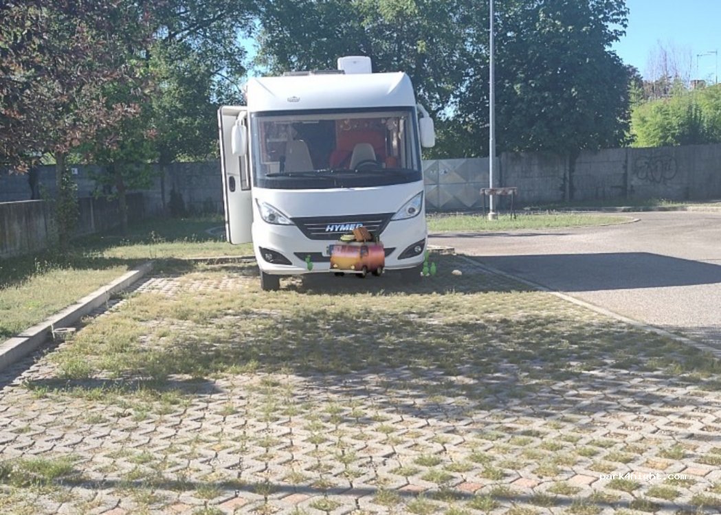 (33100) Udine - Via Monsignor Aldo Moretti — foto 4