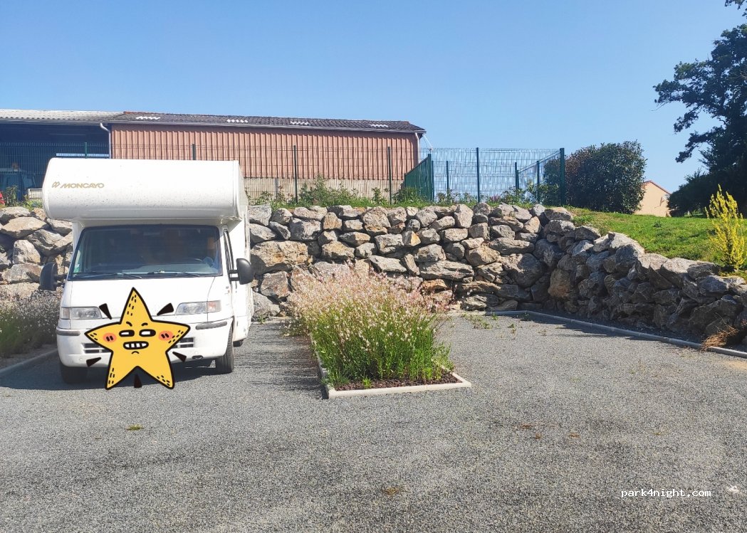 Area Camper Verneix — foto 2