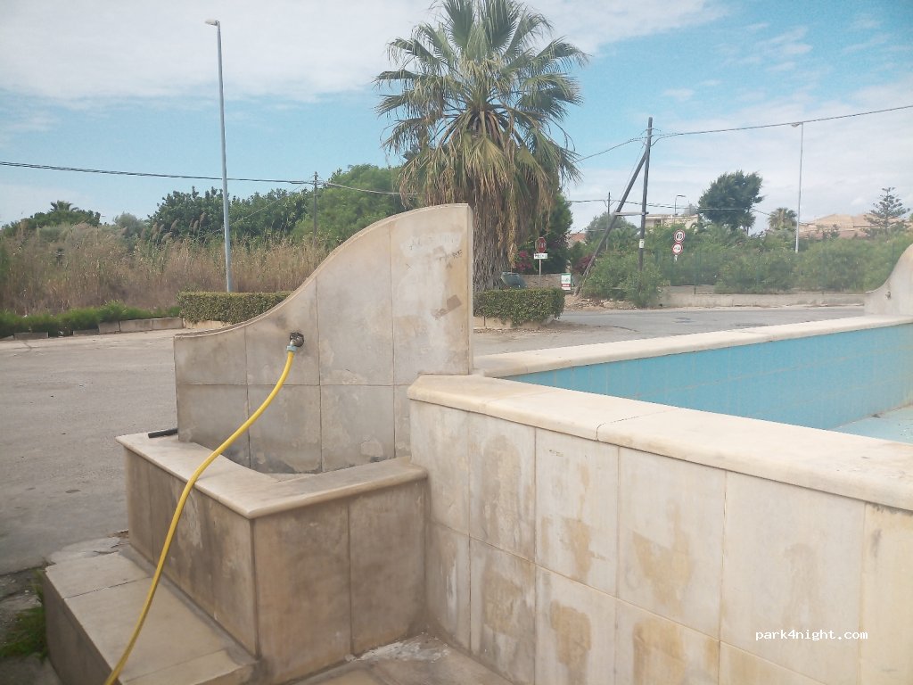 (97019) Scoglitti - 27 Via Emanuele Messineo — foto