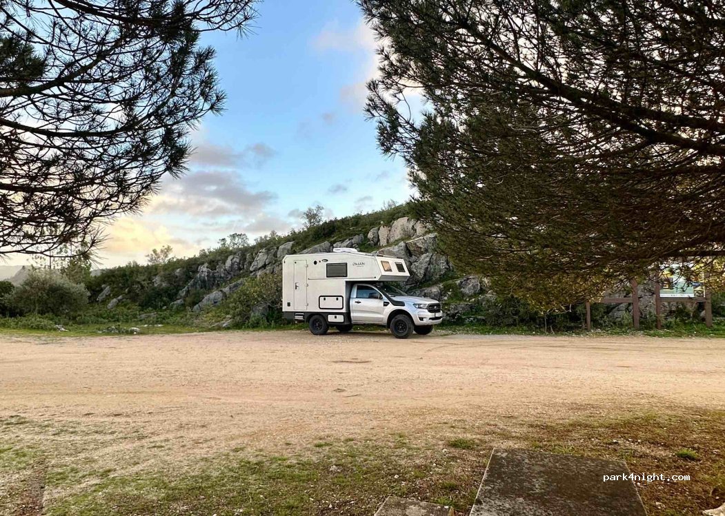 (2480) Porto de Mós - 26 Rua Serra dos Candeiros — foto 4