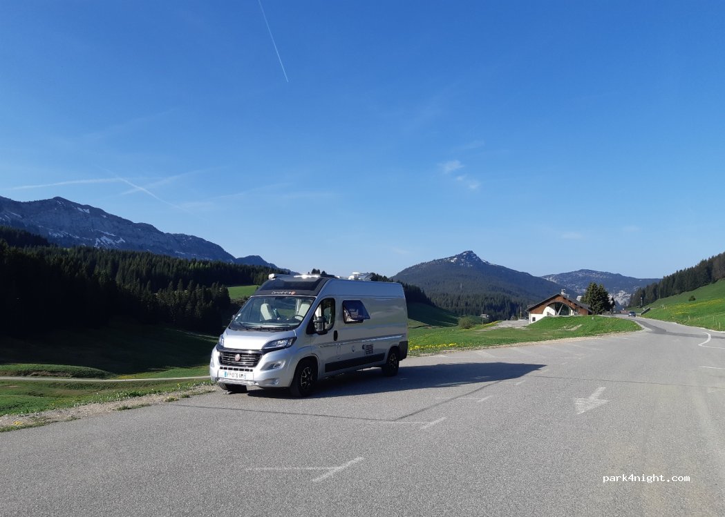 (74570) Thorens-Glières - Route des Glières — foto 2