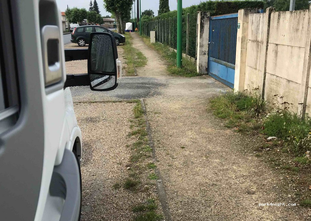 (33480) Sainte-Hélène - 5 Allée du Stade — foto 2