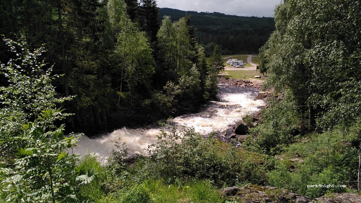 (680 52) Ambjörby - 4 SNICKARBACKEN — foto 2