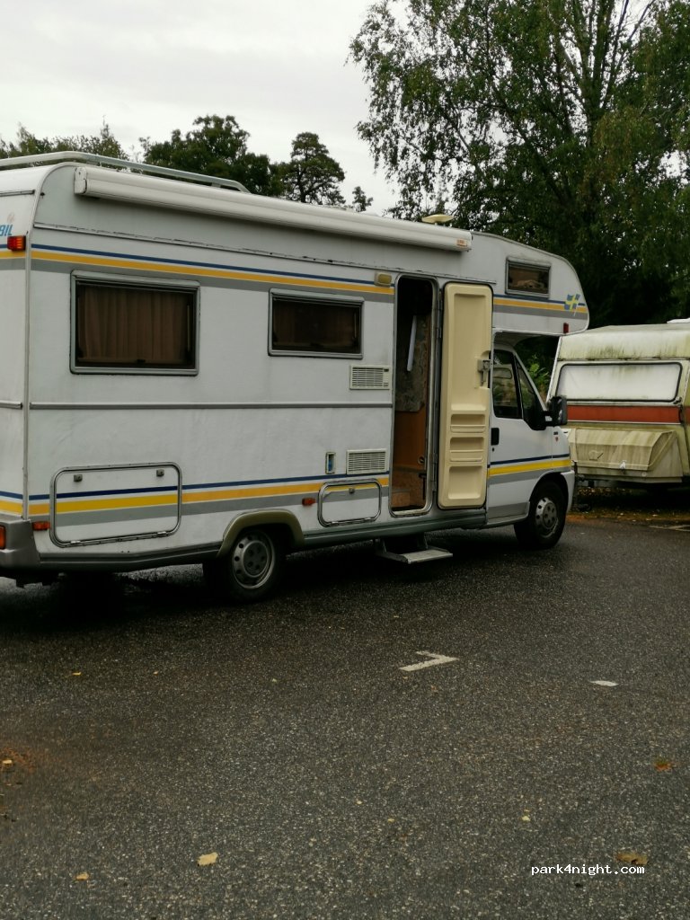 (613 35)  - 1 Alskärsvägen — foto