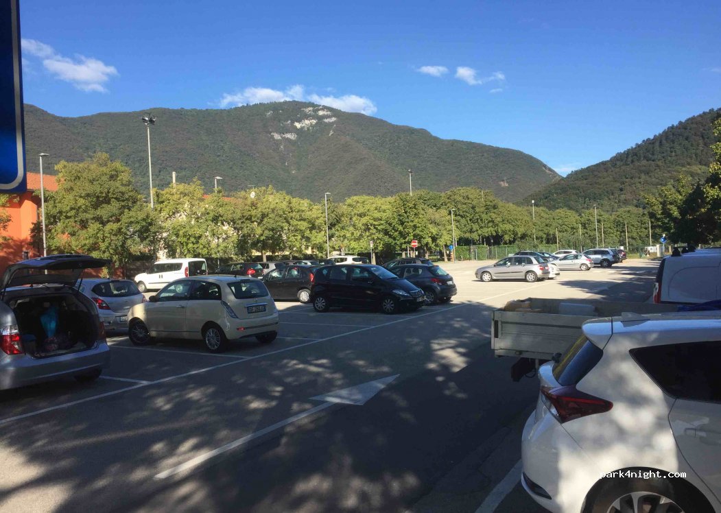 (36020) Pove del Grappa - 11 Via Roma — foto