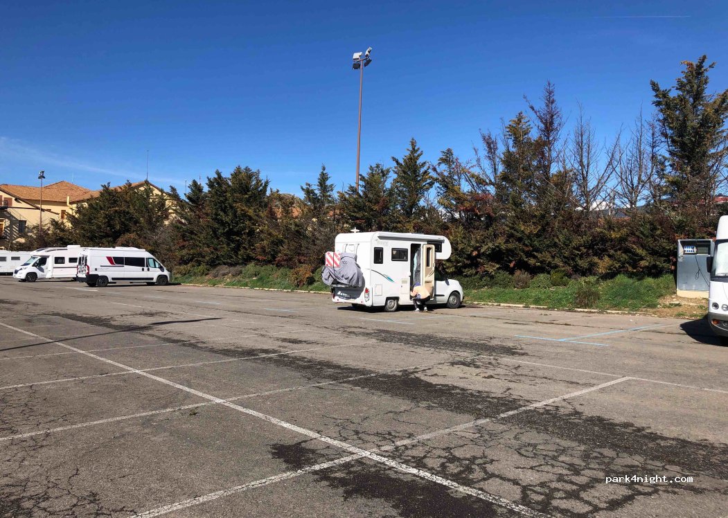 Área de Autocaravanas Sabiñánigo — foto 4