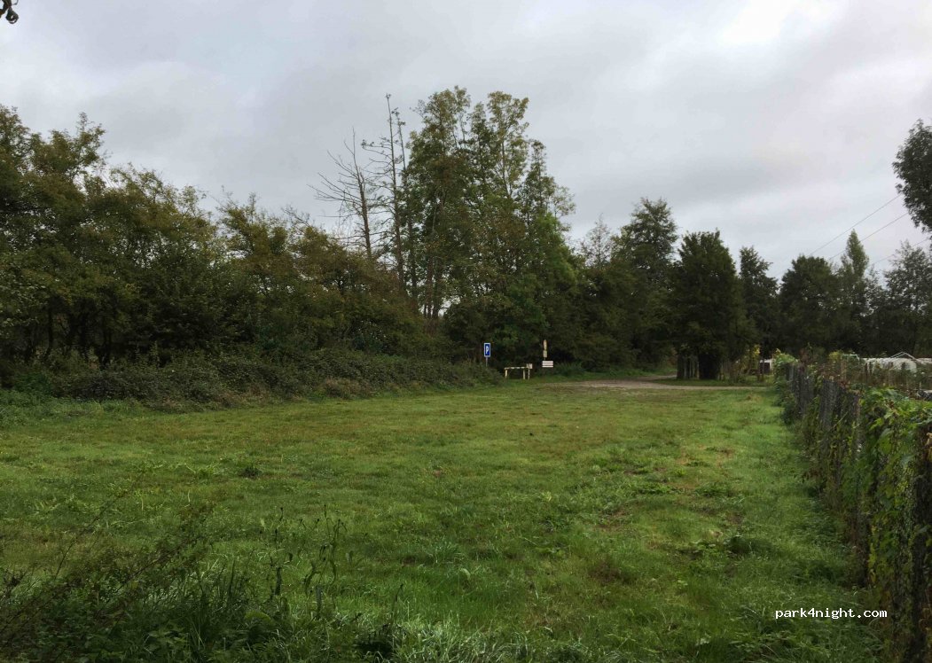 (35770) Vern-sur-Seiche - 10 La Rivière — foto