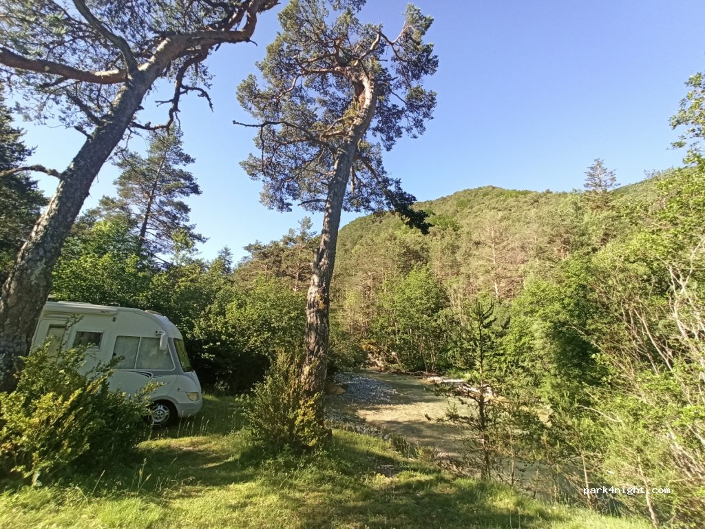 (04170) Thorame-Basse - D2 — foto 2