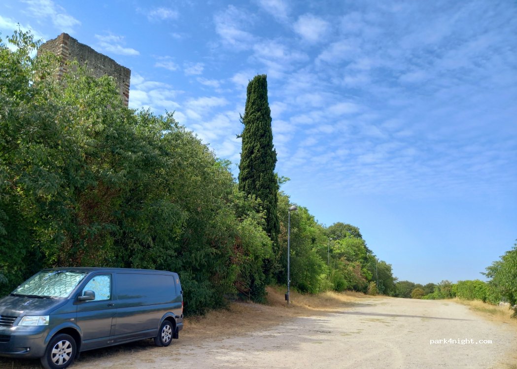(37141) Verona - 40 Via Castello — foto 2