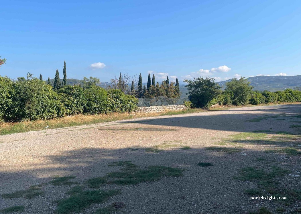 (37141) Verona - 40 Via Castello — foto 4