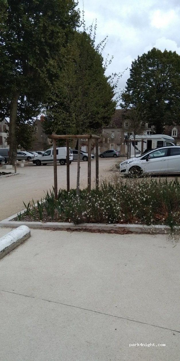 (41500) Saint-Dyé-sur-Loire - 16 Rue Porte Oiseau — foto 2