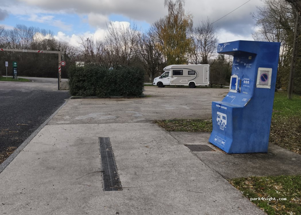 (70700) Bucey-lès-Gy - Chemin du Stade — foto 4