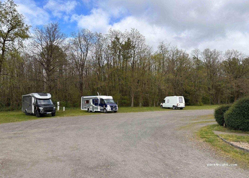 Aire privee de camping- car du bois Chaudron — foto 4