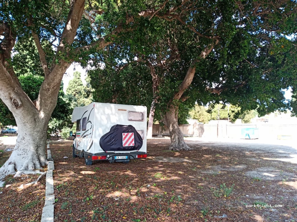 (96100) Siracusa - 130 Viale Ermocrate — foto