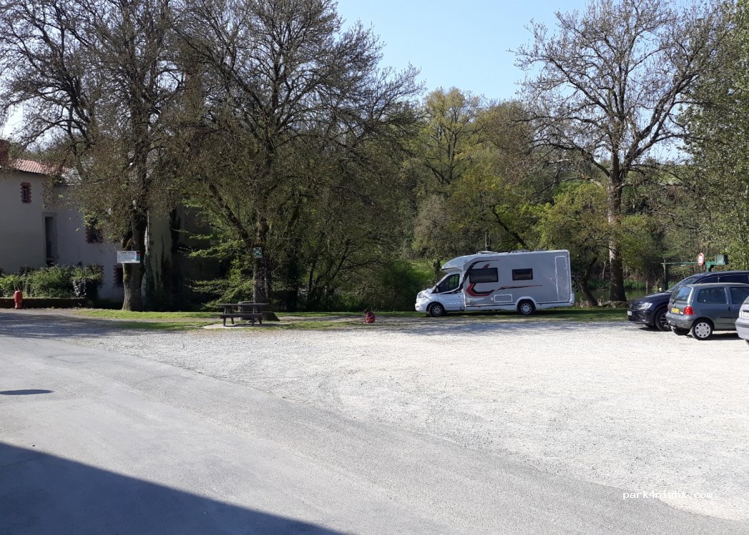 (85290) Mortagne-sur-Sèvre - 1 Gazeau — foto