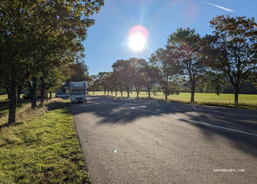 Wanderparkplatz Roßbergwiesen — foto 3