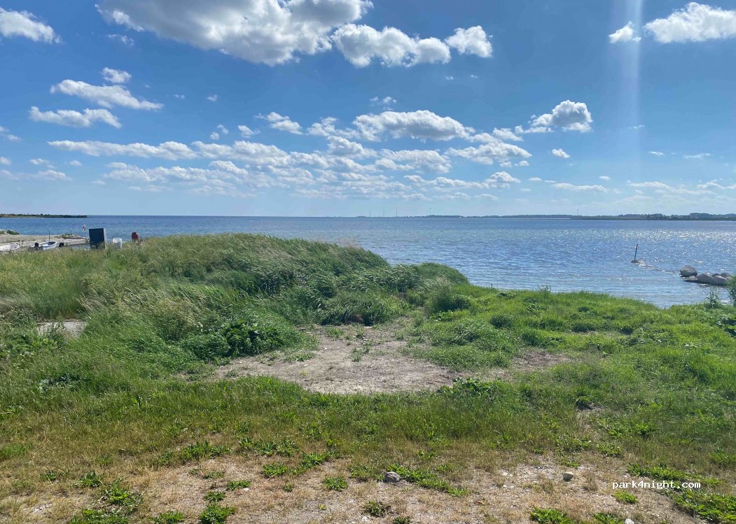 (387 96) Valsnas - 31 Valsnäs sjögata — foto