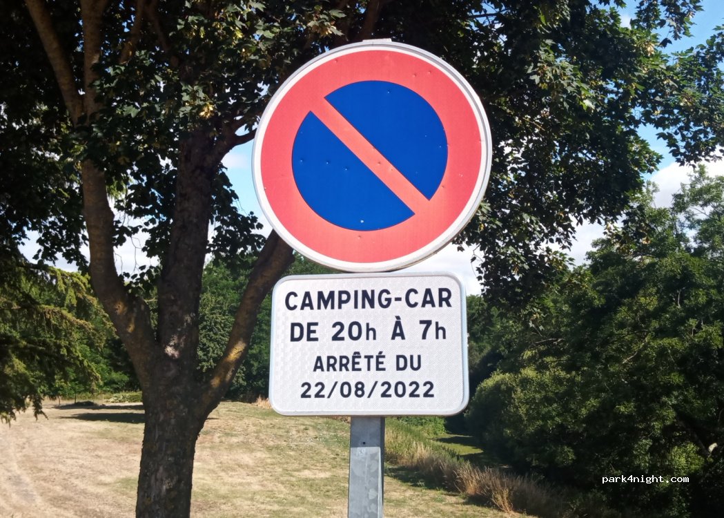 (37330) Château-la-Vallière - D749 — foto 5