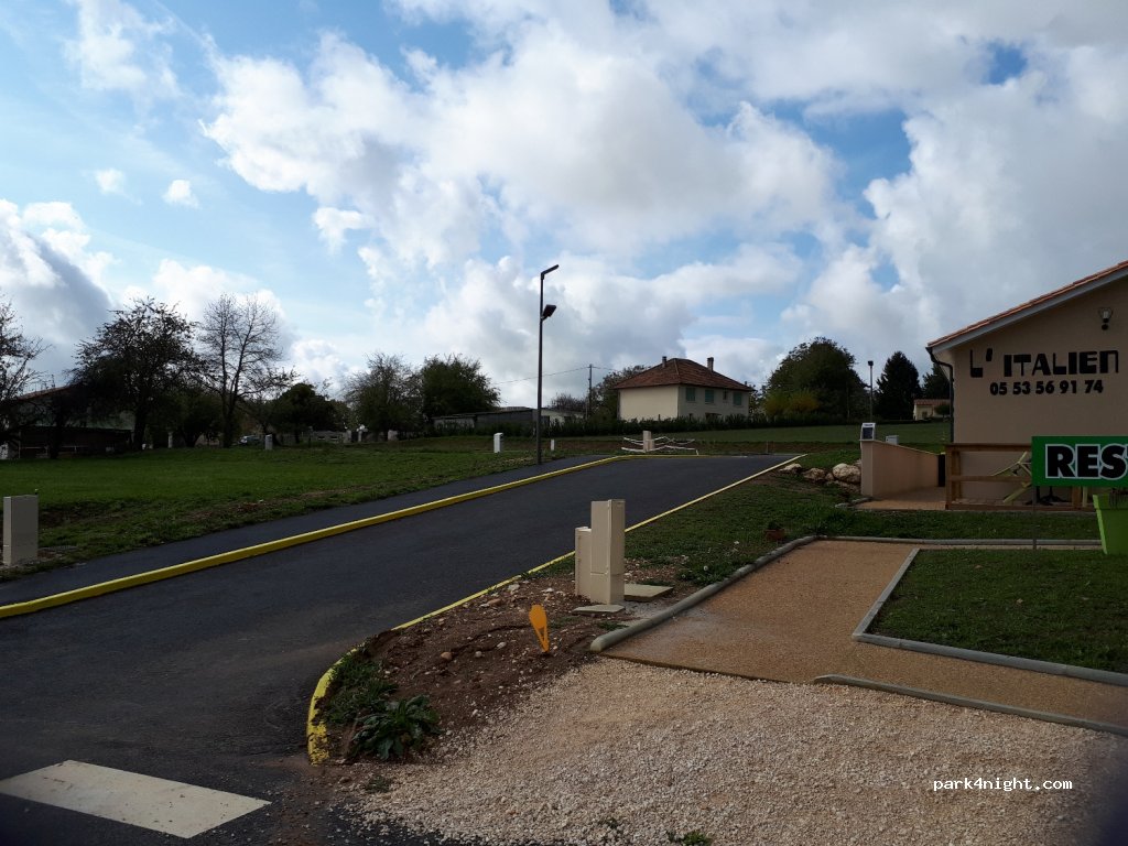(24470) Saint-Pardoux-la-Rivière - 619 Avenue Léon Sireyjol — foto
