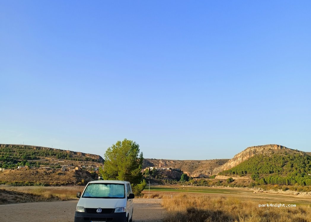 (50210) Nuévalos - Unnamed Road — foto 2
