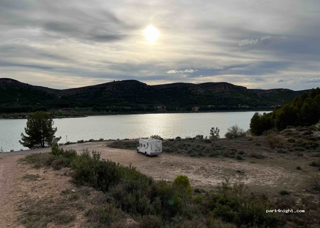 (50210) Nuévalos - Unnamed Road — foto 3