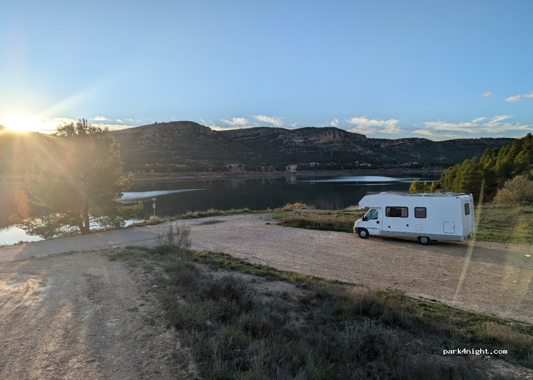 (50210) Nuévalos - Unnamed Road — foto 5