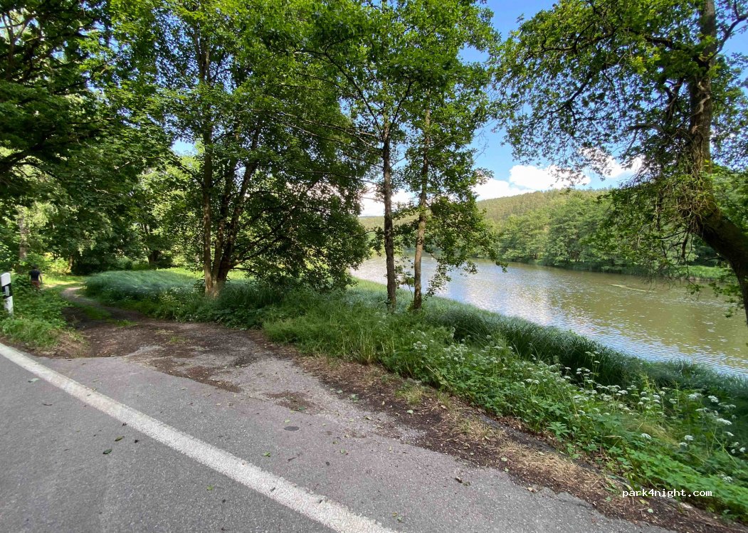 (93128) Regenstauf - 11 Hirschlinger Straße — foto 2