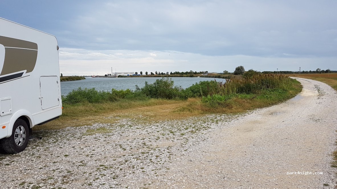 (45014) Cappello - Unnamed Road — foto 2