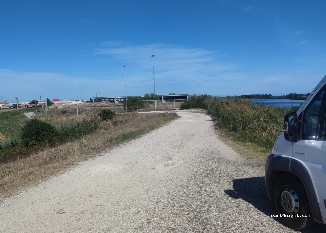 (45014) Cappello - Unnamed Road — foto 3