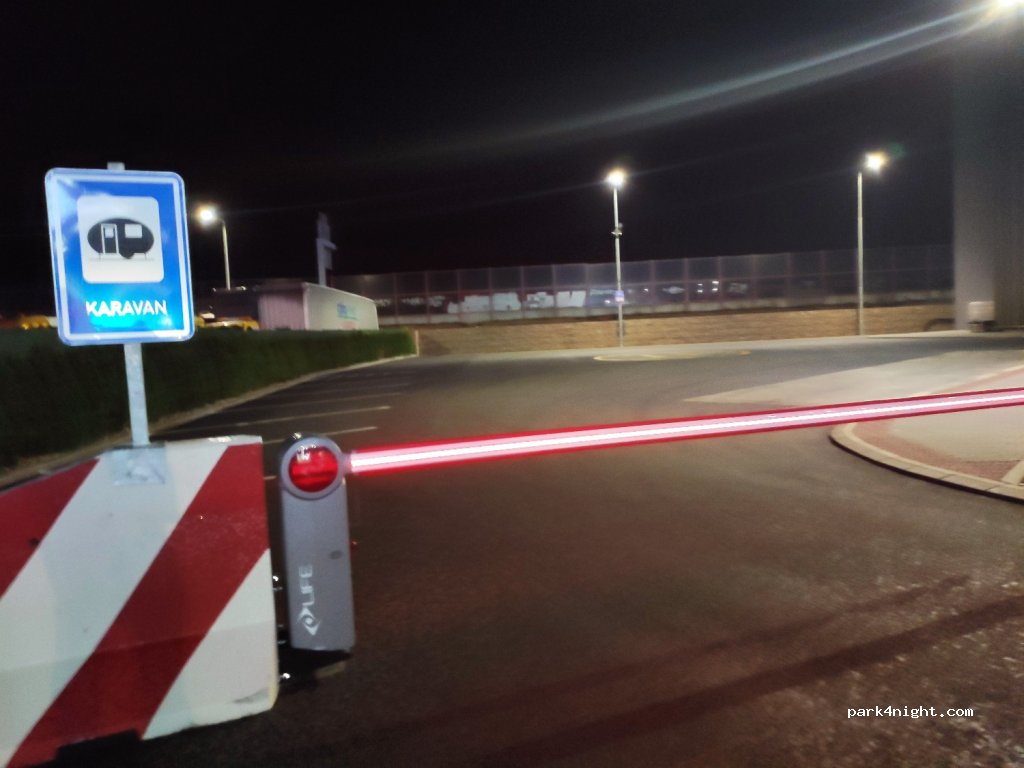 (664 81) Ostrovačice - 260 Veveří — foto