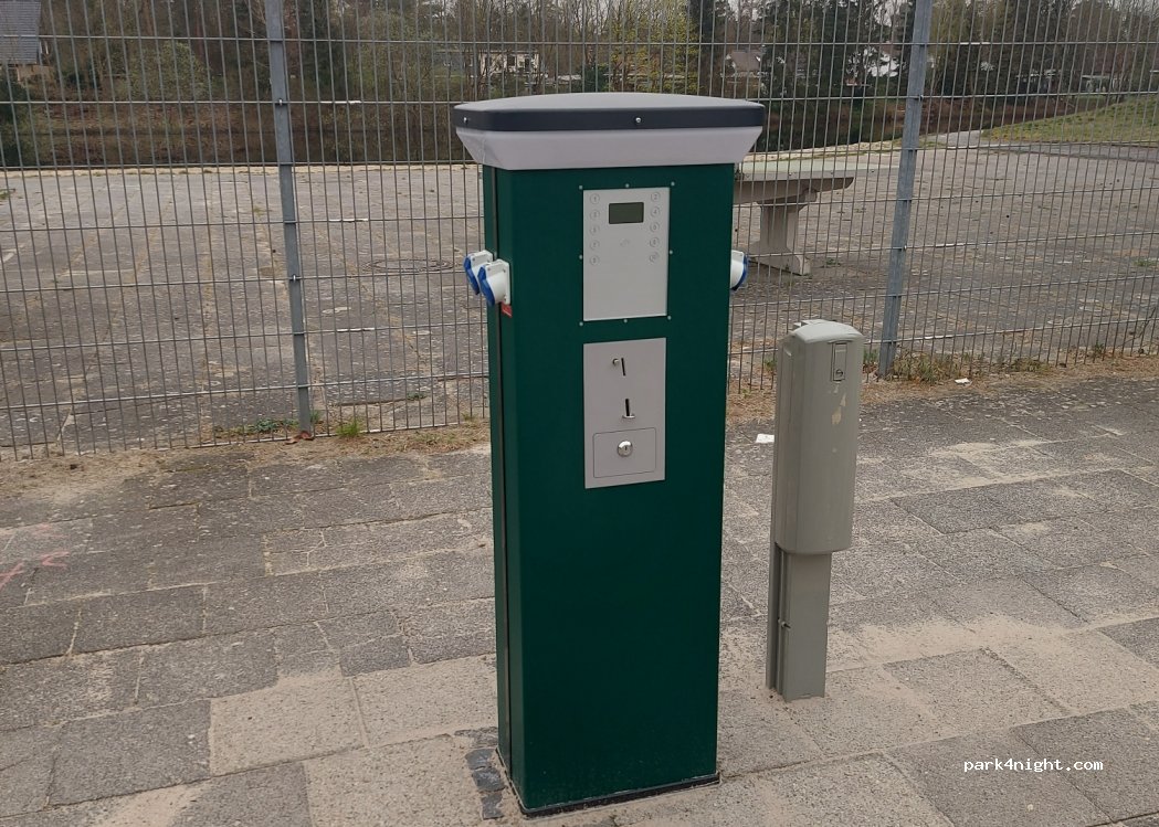 Parkplatz am Strandbad — foto