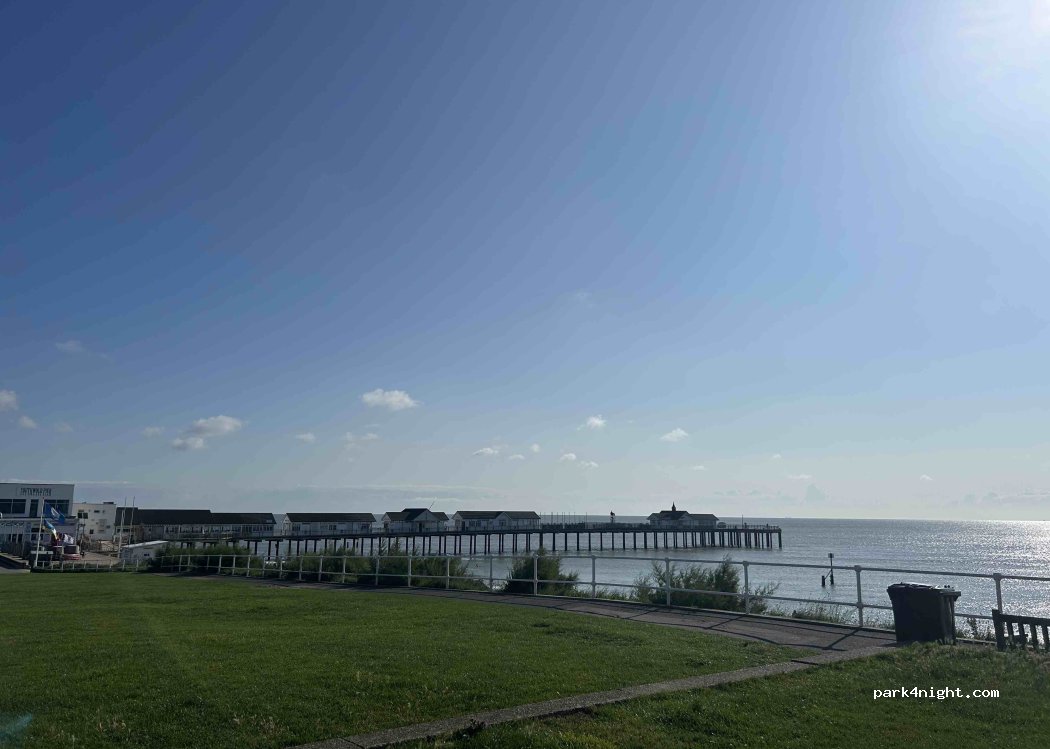 (IP18 6LT)  - 27 North Parade — foto 4