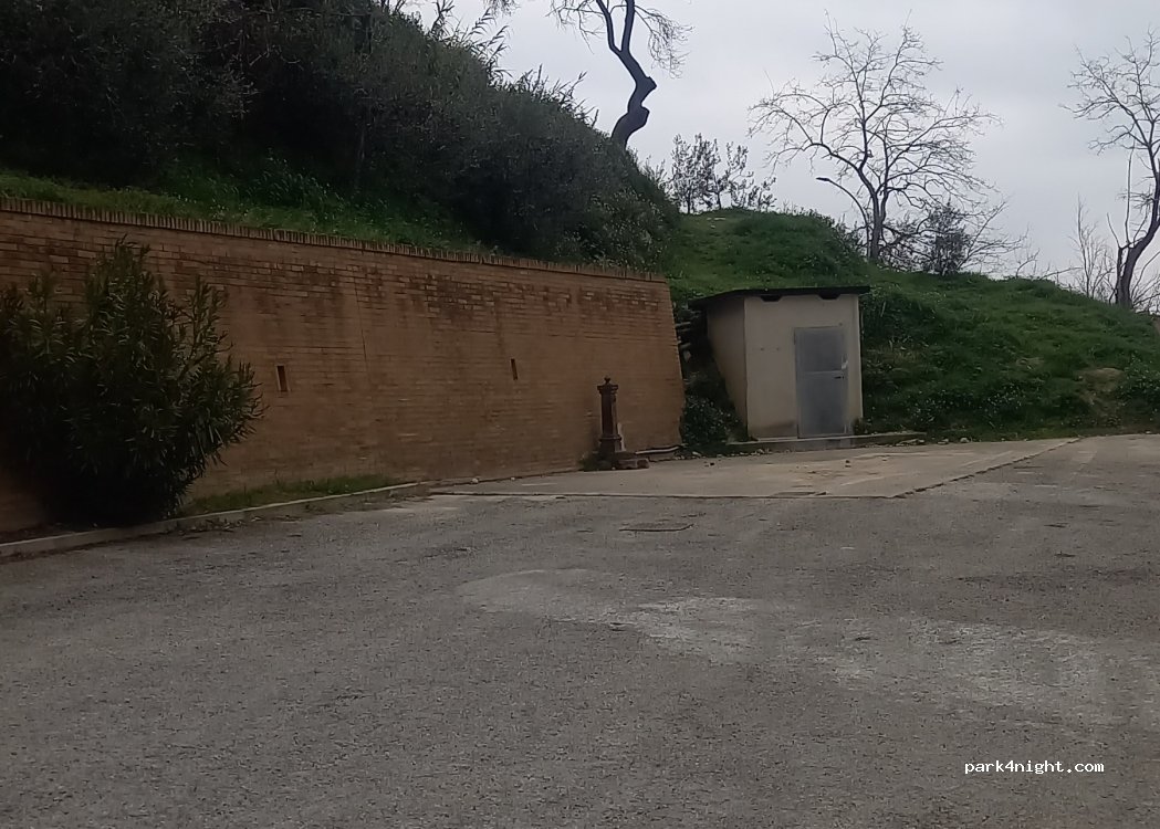 (63068) Montalto delle Marche - 27 Strada Provinciale 23 — foto