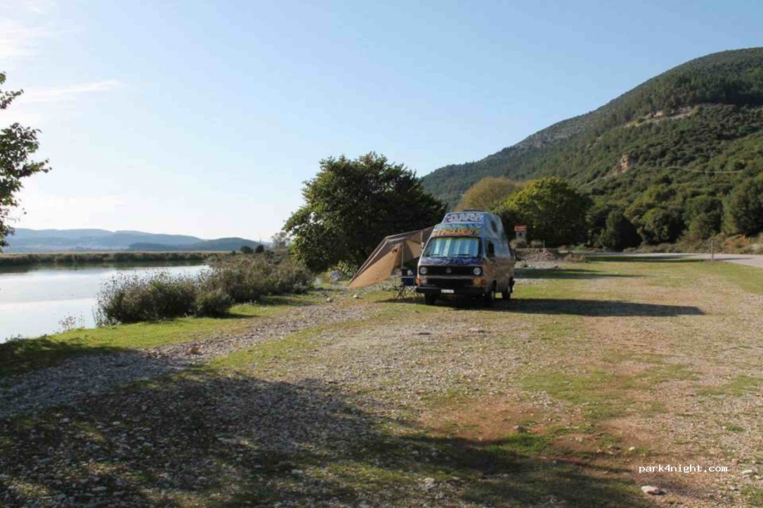 (455 00) Amfithea - Ethniki Odos Trikalon Ioanninon — foto 2