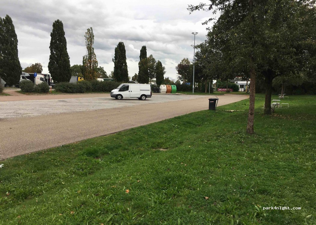 (89340) Leipheim - 2 Hauptstattweg — foto