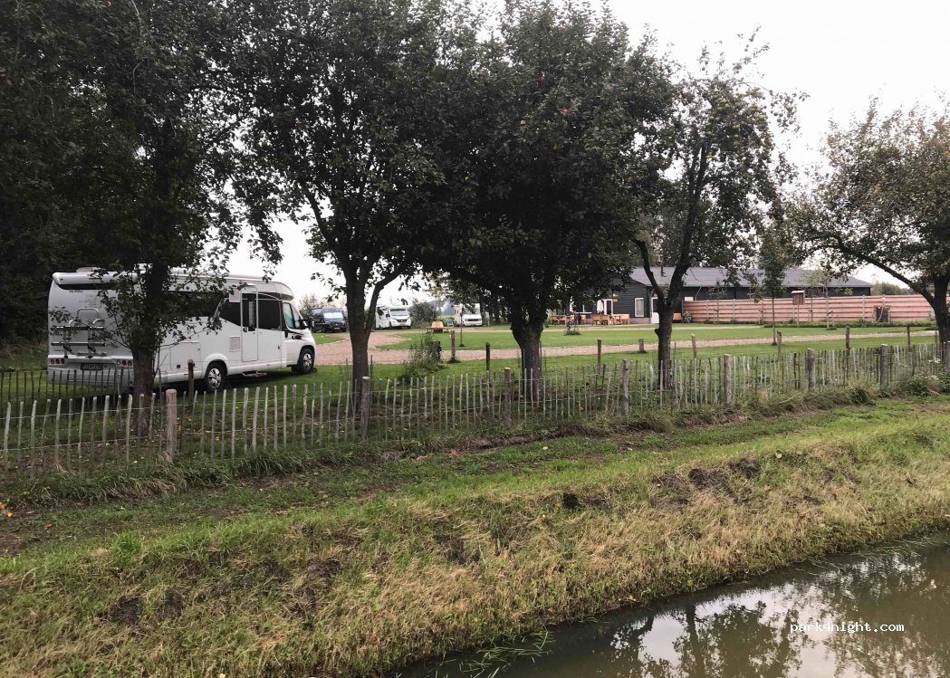 Camperplaats De Heemse Weide — foto