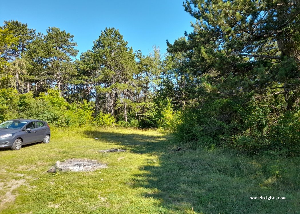 (51390) Vrigny - Unnamed Road — foto 2