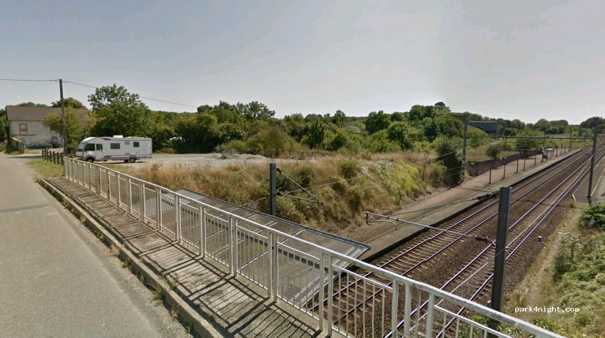 (53950) Louverné - La Gare — foto 2