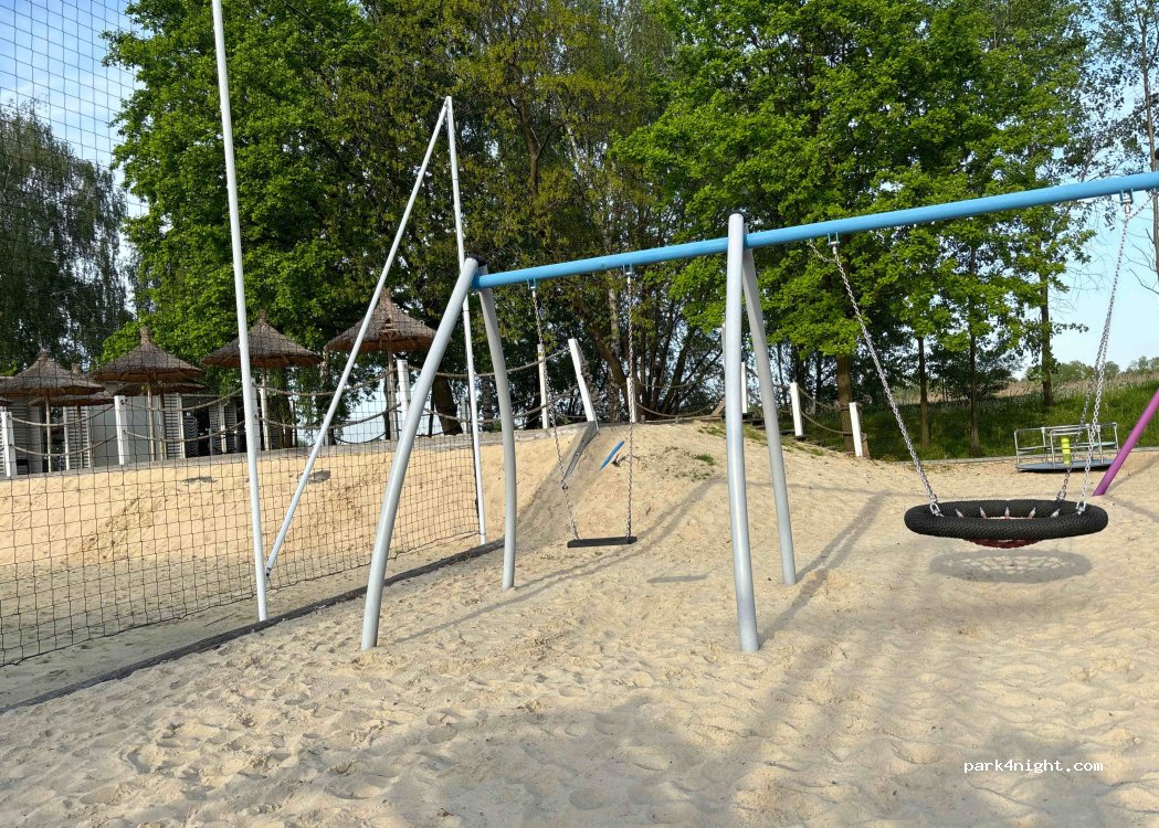 (32-640) Zator - 11 Stawowa — foto 3
