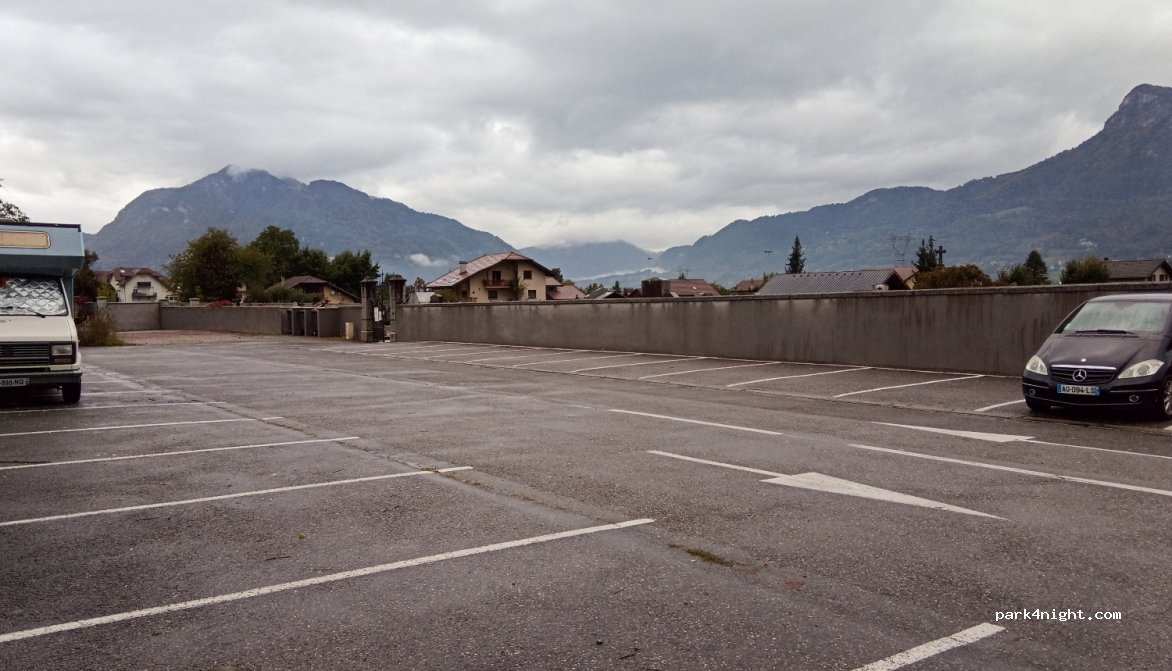 (74950) Scionzier - 55 Avenue du Mont Blanc — foto 2