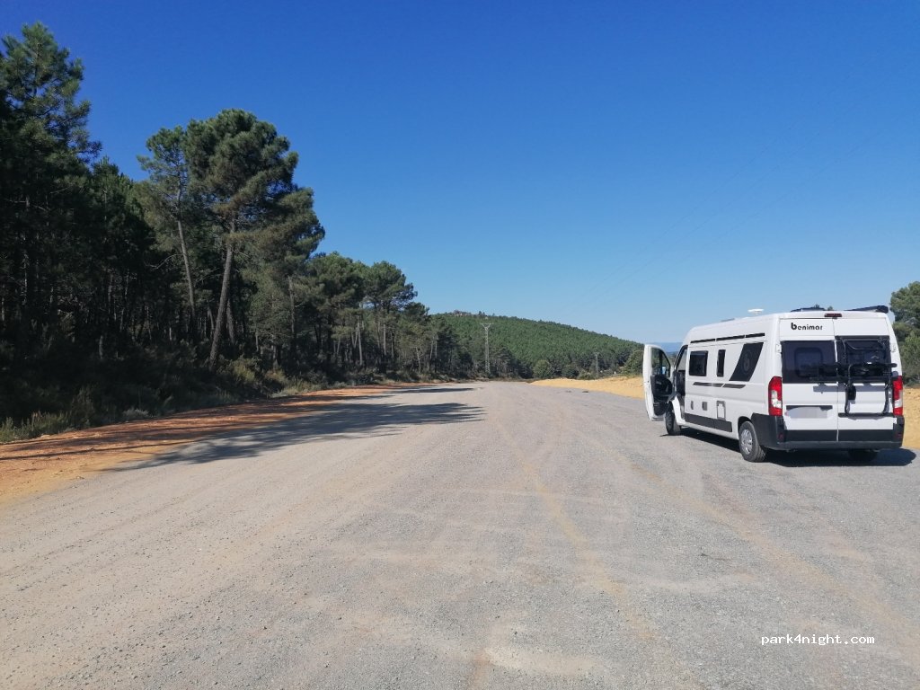 () Mahide - Unnamed Road — foto