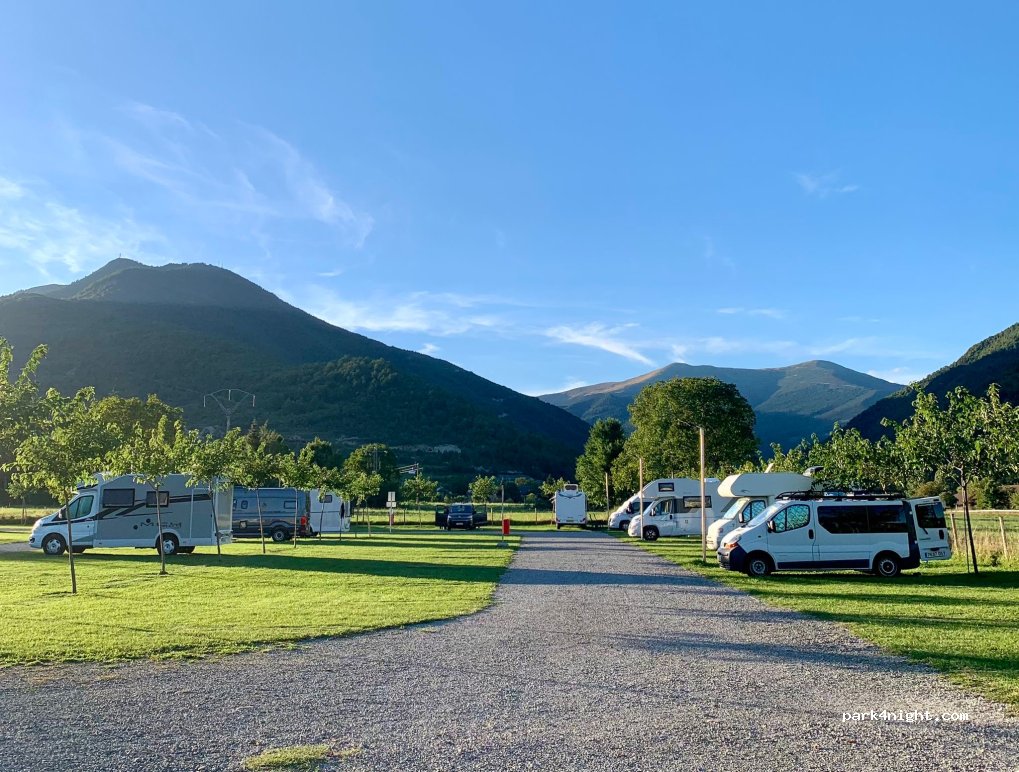 Parking Ordesa Pirineos — foto