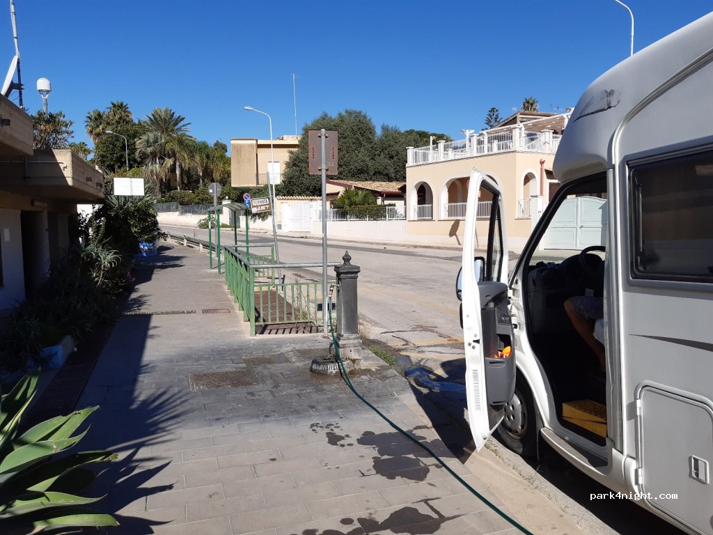 (96100) Fontane Bianche - 426 Viale dei Lidi — foto 2