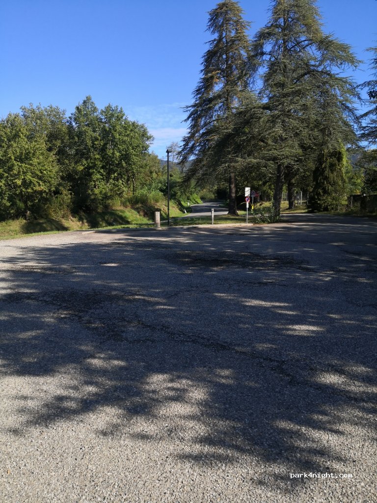 (50038) Scarperia e San Piero - 48 Via della Resistenza — foto