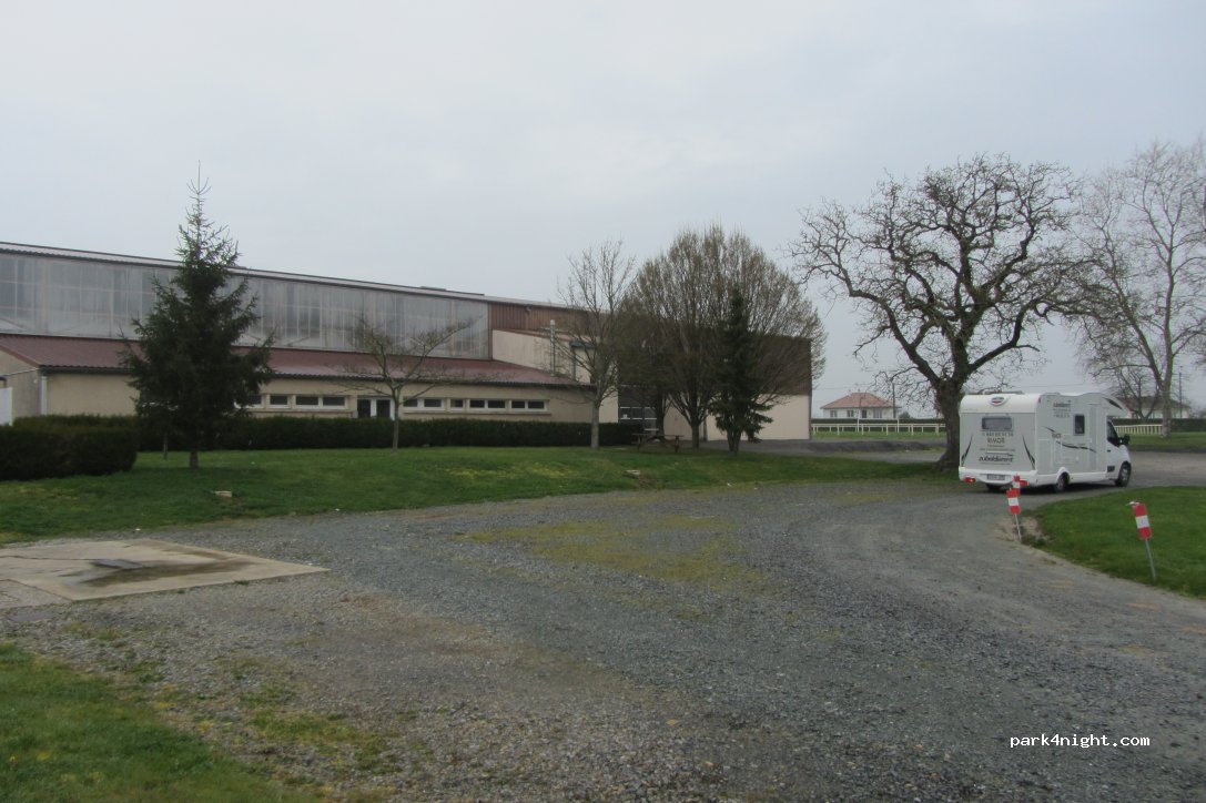(79340) Ménigoute - 8 Rue des Vignes — foto