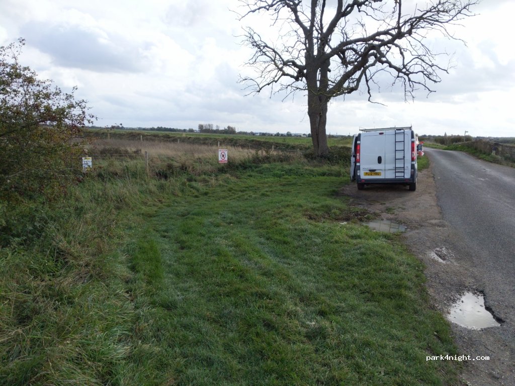 (PE6 7DR)  - 80 Maxey Road — foto