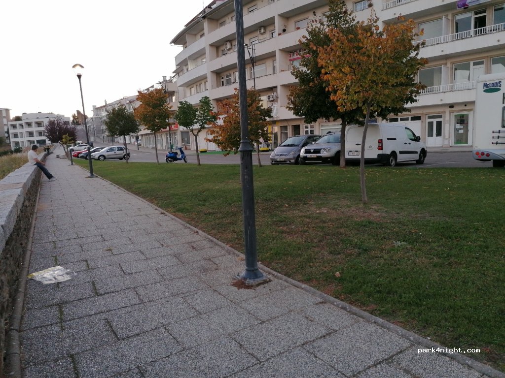 (5210-210) Miranda do Douro - — foto 2