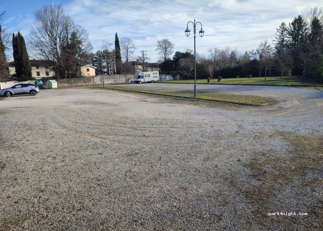(33052) Strassoldo - 1 Via Gradisca — foto