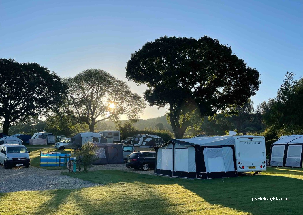 Red Shoot Camping Park — foto 4