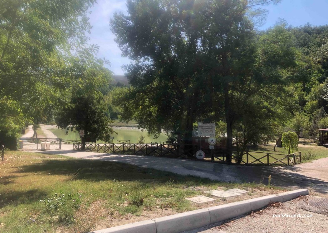 Area Sosta Camper Macerata Feltria — foto 2
